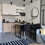Apartment Nadmorski Loft Port - 750 M Od Plazy Kolberg