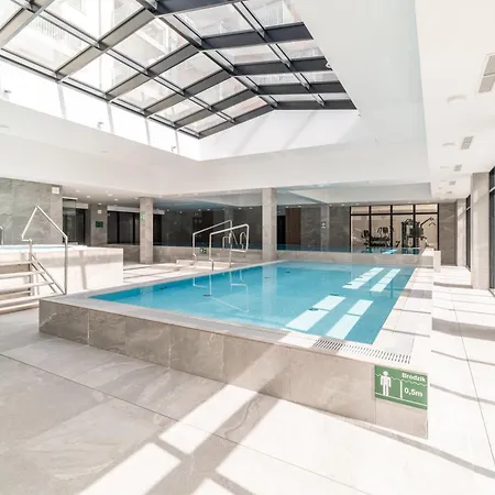 Lägenhet Nadmorski Loft Port - 750 M Od Plazy Kołobrzeg