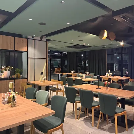 Nadmorski Loft Port - 750 M Od Plazy דירה קולובז'ג